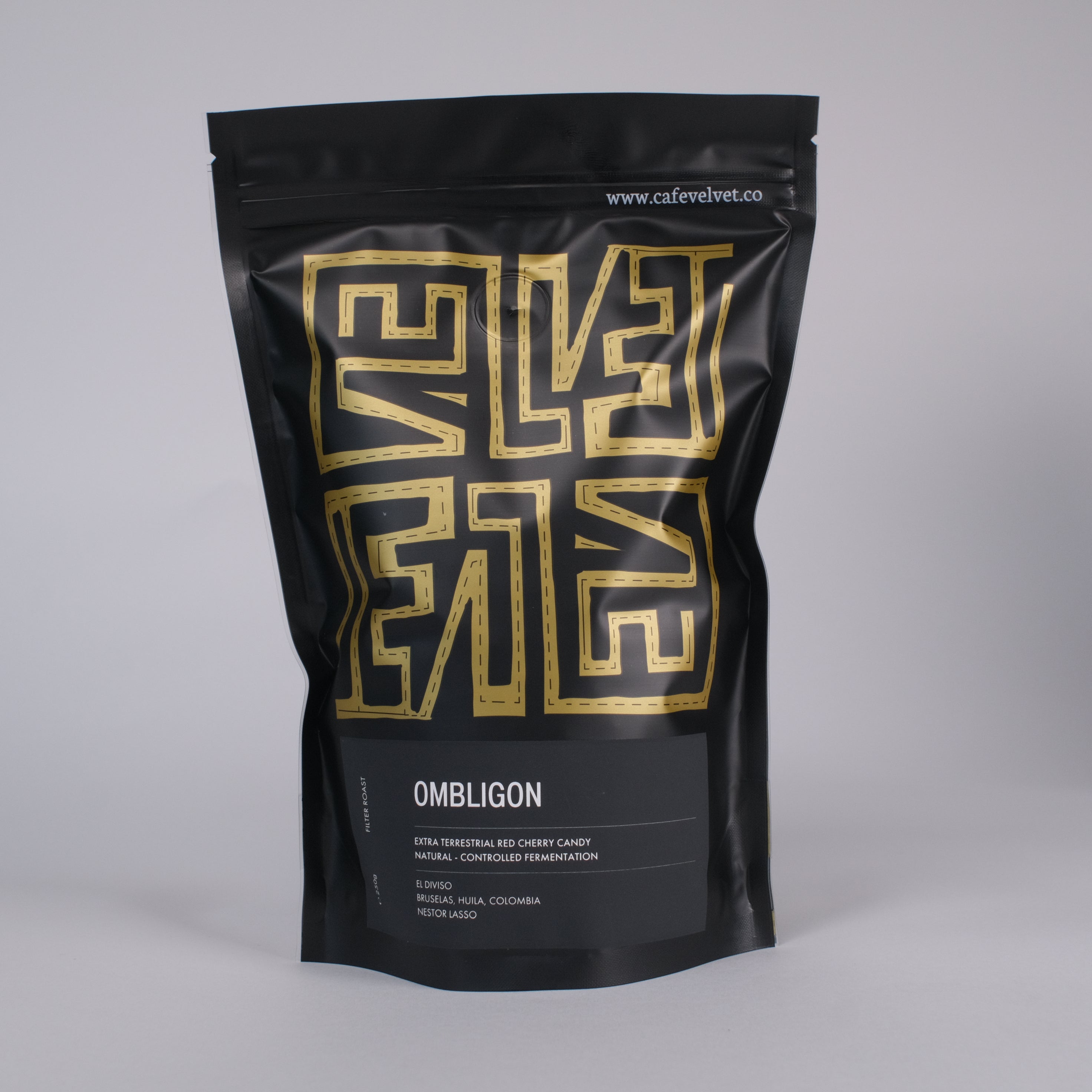 OMBLIGON by Nestor Lasso